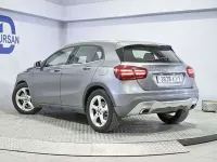 Usado Mercedes GLA180 122 CV (89 kW) 2019 Gris SUV