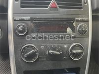 Usado Mercedes B150 95 CV (69 kW) 2006 Gris / plata Monovolumen