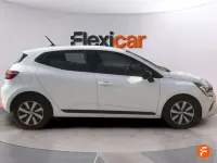 Usado Renault Clio Evolution 101 CV (74 kW) 2023 Blanco Utilitario