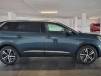 Usado Peugeot 5008 Allure 131 CV (96 kW) 2018 Azul SUV