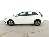 Usado Hyundai i30 120 CV (88 kW) 2025 Blanco Berlina