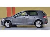 Usado VW Golf VII Advance 125 CV (91 kW) 2018 Gris Utilitario