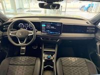 Usado VW Tiguan R-line 204 CV (150 kW) 2025 Blanco SUV