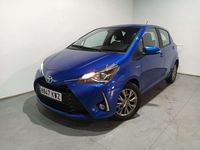 Usado Toyota Yaris Hybrid Active 99 CV (72 kW) 2019 Azul Utilitario