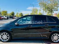 Usado Mercedes B200 140 CV (102 kW) 2008 Negro Monovolumen