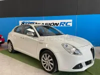 Usado Alfa Romeo Giulietta Distinctive 140 CV (102 kW) 2011 Blanco Utilitario