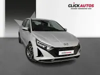 Usado Hyundai i20 84 CV (61 kW) 2025 Gris / plata Utilitario
