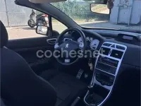 Usado Peugeot 307 CC 110 CV (80 kW) 2005 Gris / plata Descapotable