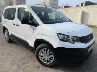Usado Peugeot Rifter Active 100 CV (73 kW) 2020 Blanco Monovolumen