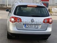 Usado VW Passat Advance 140 CV (102 kW) 2008 Gris / plata Familiar