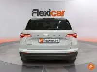 Usado Skoda Karoq Ambition 150 CV (110 kW) 2023 Blanco SUV