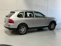 Käytetty Porsche Cayenne S 340 HP (250 kW) 2002 Harmaa Katumaasturi