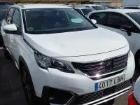 Usado Peugeot 5008 Allure 130 HP (95 kW) 2019 Branco SUV