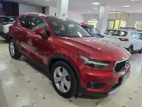 Usado Volvo XC40 Business Edition 150 CV (110 kW) 2020 Rojo SUV