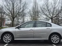 Usado Renault Laguna III GT 150 CV (110 kW) 2010 Gris / plata Berlina