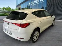 Usado Seat Leon Style 116 CV (85 kW) 2021 Blanco Utilitario
