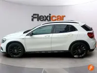 Usado Mercedes GLA180 122 CV (89 kW) 2019 Blanco SUV