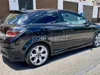 Usado Opel Astra GTC OPC 240 CV (176 kW) 2006 Negro Berlina