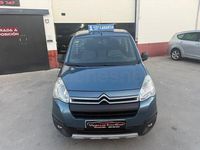 Usado Citroën Berlingo Feel 100 CV (73 kW) 2018 Azul Monovolumen