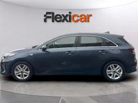 Usado Kia Ceed 140 CV (102 kW) 2020 Azul Utilitario