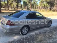 Usado Mercedes C200 Classic 116 CV (85 kW) 2002 Gris / plata Berlina