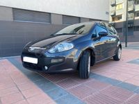 Usado Fiat Punto Dynamic 95 CV (69 kW) 2010 Gris Utilitario