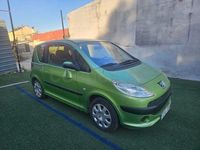 Usado Peugeot 1007 90 CV (66 kW) 2005 Verde Monovolumen