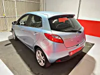 Usado Mazda 2 Active 80 CV (58 kW) 2007 Azul Utilitario