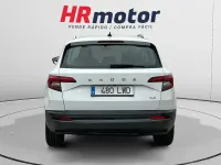 Usado Skoda Karoq Ambition 150 CV (110 kW) 2022 Blanco SUV