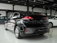 Usado Hyundai Ioniq 141 CV (103 kW) 2021 Negro Utilitario
