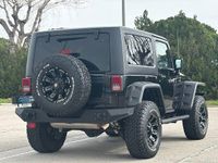 Usado Jeep Wrangler Sahara 200 CV (147 kW) 2017 Negro SUV