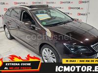 Usado Seat Leon Style 150 CV (110 kW) 2017 Violeta / lila Berlina