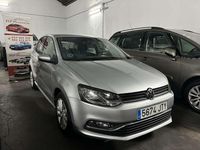 Usado VW Polo Sportline 90 CV (66 kW) 2017 Gris Utilitario