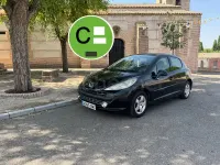 Usado Peugeot 207 95 CV (69 kW) 2009 Negro Berlina