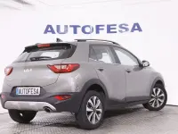Usado Kia Stonic 120 CV (88 kW) 2023 Verde SUV