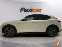 Usado Alfa Romeo Stelvio Sprint 200 CV (147 kW) 2021 Blanco SUV