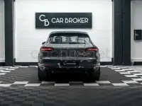 Usado Porsche Macan Turbo Performance Package 440 CV (323 kW) 2018 Gris / plata SUV