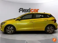 Usado Hyundai i20 100 CV (73 kW) 2024 Amarillo Utilitario