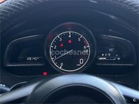 Begagnad Mazda 3 Luxury 105 HK (77 kW) 2018 Grå Sedan