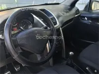 Usado Peugeot 207 70 CV (51 kW) 2008 Gris / plata Berlina