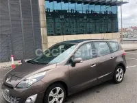 Usado Renault Scénic III Dynamique 130 CV (95 kW) 2011 Beige Monovolumen