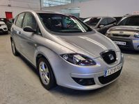 Usado Seat Altea 102 CV (75 kW) 2007 Gris / plata Monovolumen