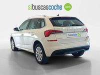 Usado Skoda Kamiq Ambition 110 CV (80 kW) 2021 Blanco SUV