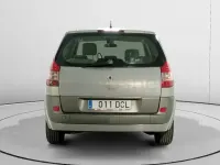 Usado Renault Grand Scénic Privilege 120 CV (88 kW) 2004 Beige Monovolumen