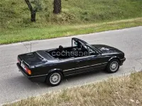 Usado BMW 318 Sport Line 115 CV (84 kW) 1991 Negro Descapotable