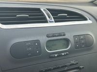 Usado Seat Leon Sport 140 CV (102 kW) 2005 Negro Utilitario