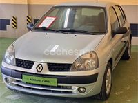 Usado Renault Clio II Authentique 80 CV (58 kW) 2003 Gris / plata Berlina