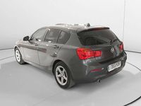 Usado BMW 116 Advantage 109 CV (80 kW) 2018 Gris Utilitario