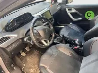 Usado Peugeot 2008 Allure 100 CV (73 kW) 2015 Gris SUV
