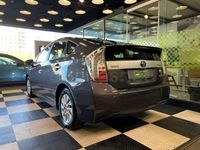 Usado Toyota Prius Advance 136 CV (100 kW) 2016 Gris / plata Berlina